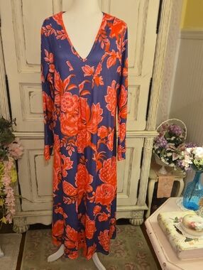 Women’s V-Neck Long Sleeve Floral Dress - Purple with Pink Floral